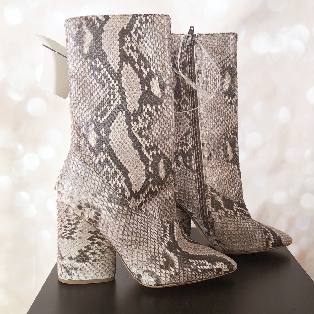 ❌SOLD❌ YEEZY Python Snakeskin Leather boots 36 - Picture 2 of 7